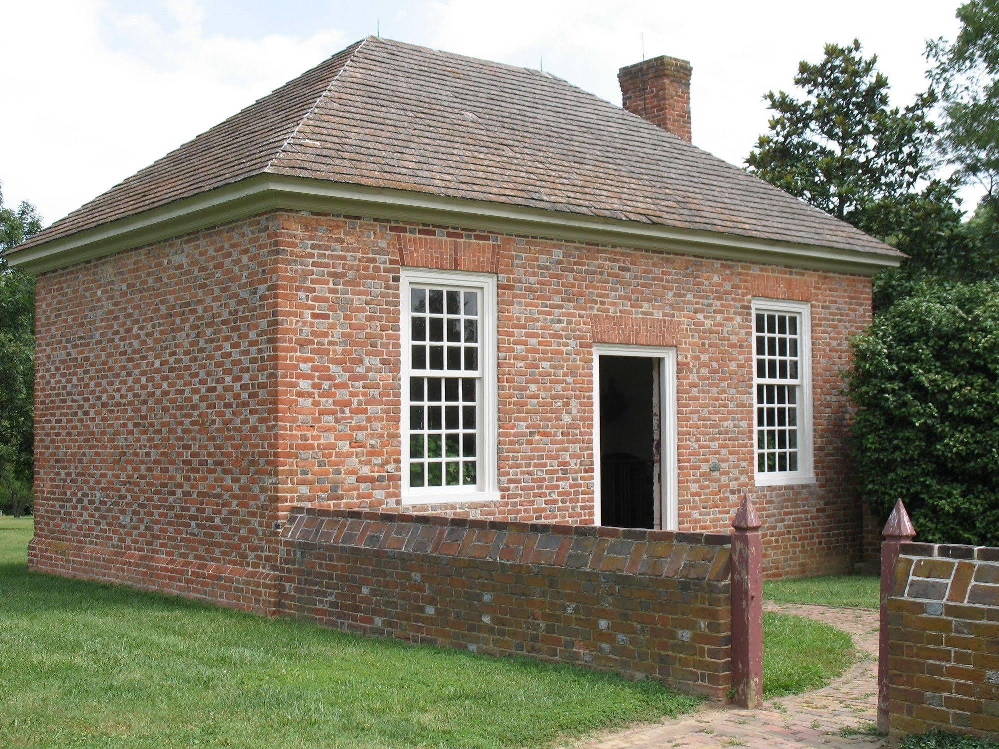Inn At Stratford Hall East End Exterior photo